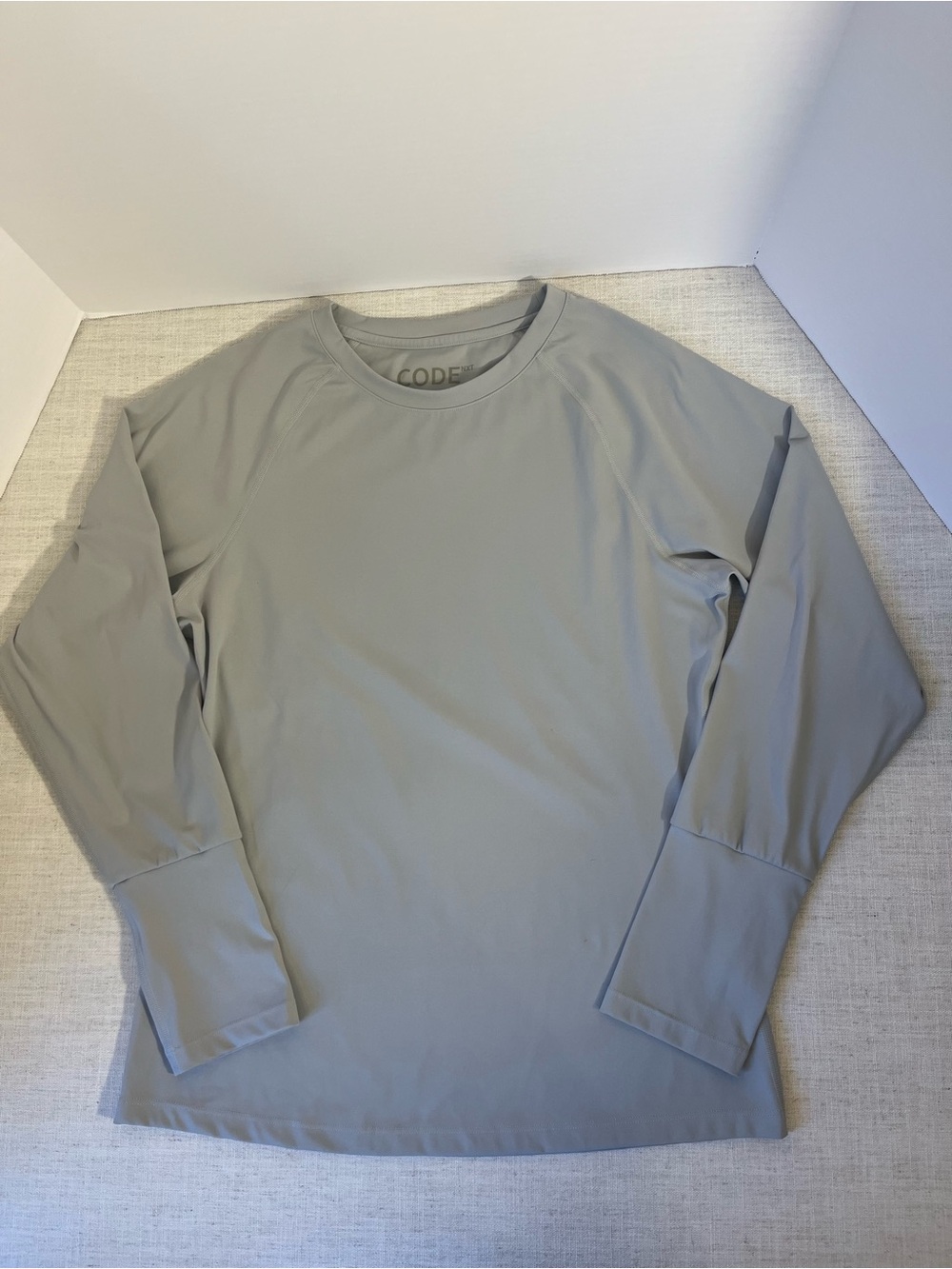 Long-Sleeve Crew Scrub Top — Light Gray